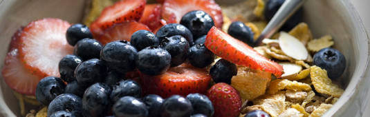 7 pomysłów na zdrowe śniadanie od Magdy z Odwazsie.com